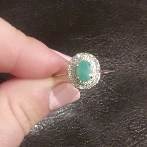 Gorgeous Natural oval african emerald ring
